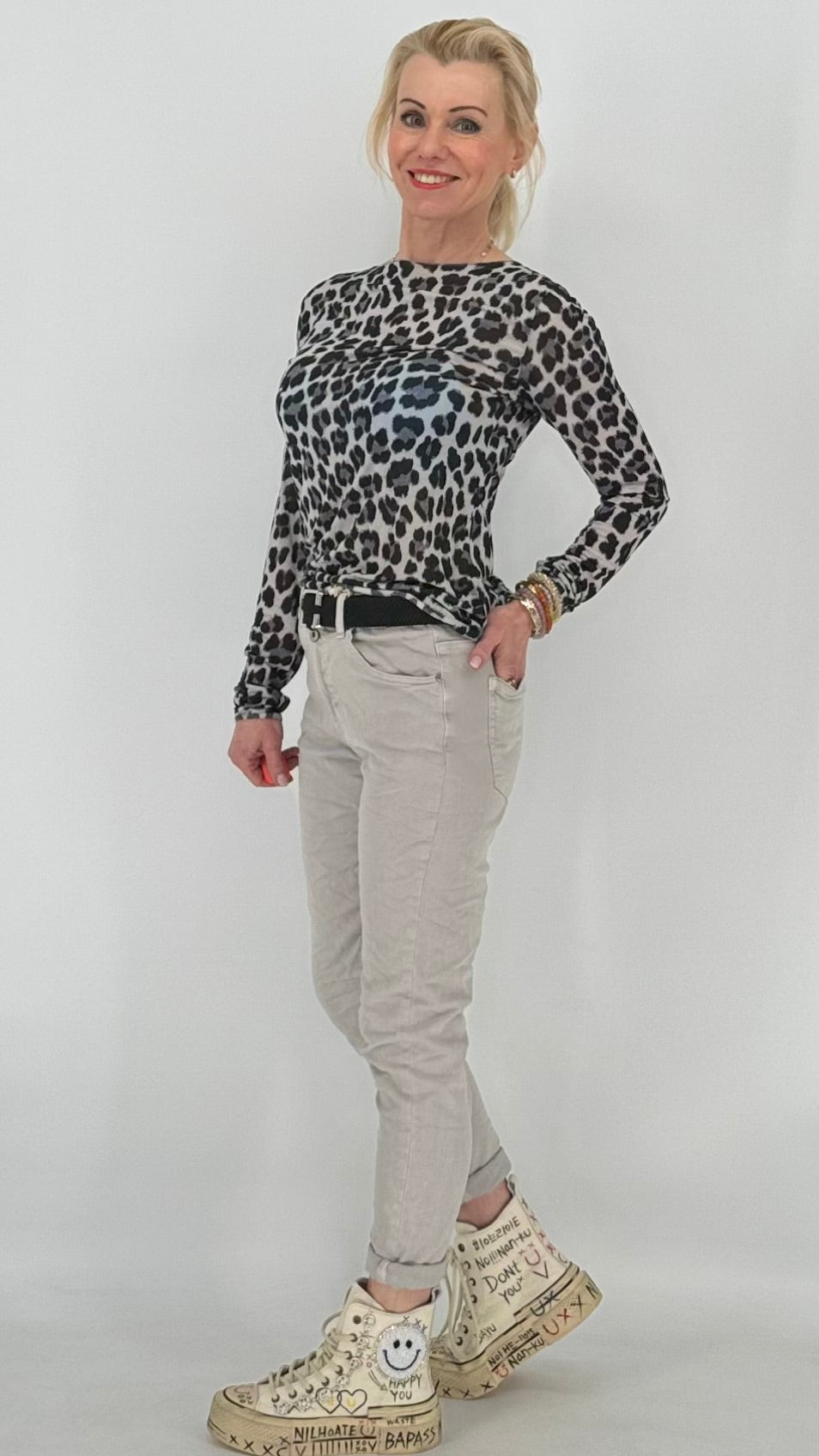Transparentes Longsleeve, in LEO rosa/beige, grau/schwarz
