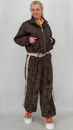 Blouson-Jacke mit leichtem Velours-/Wildleder-Look in Trendfarben