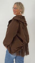 Jacke mit Spitze und Kapuze "Sandra"