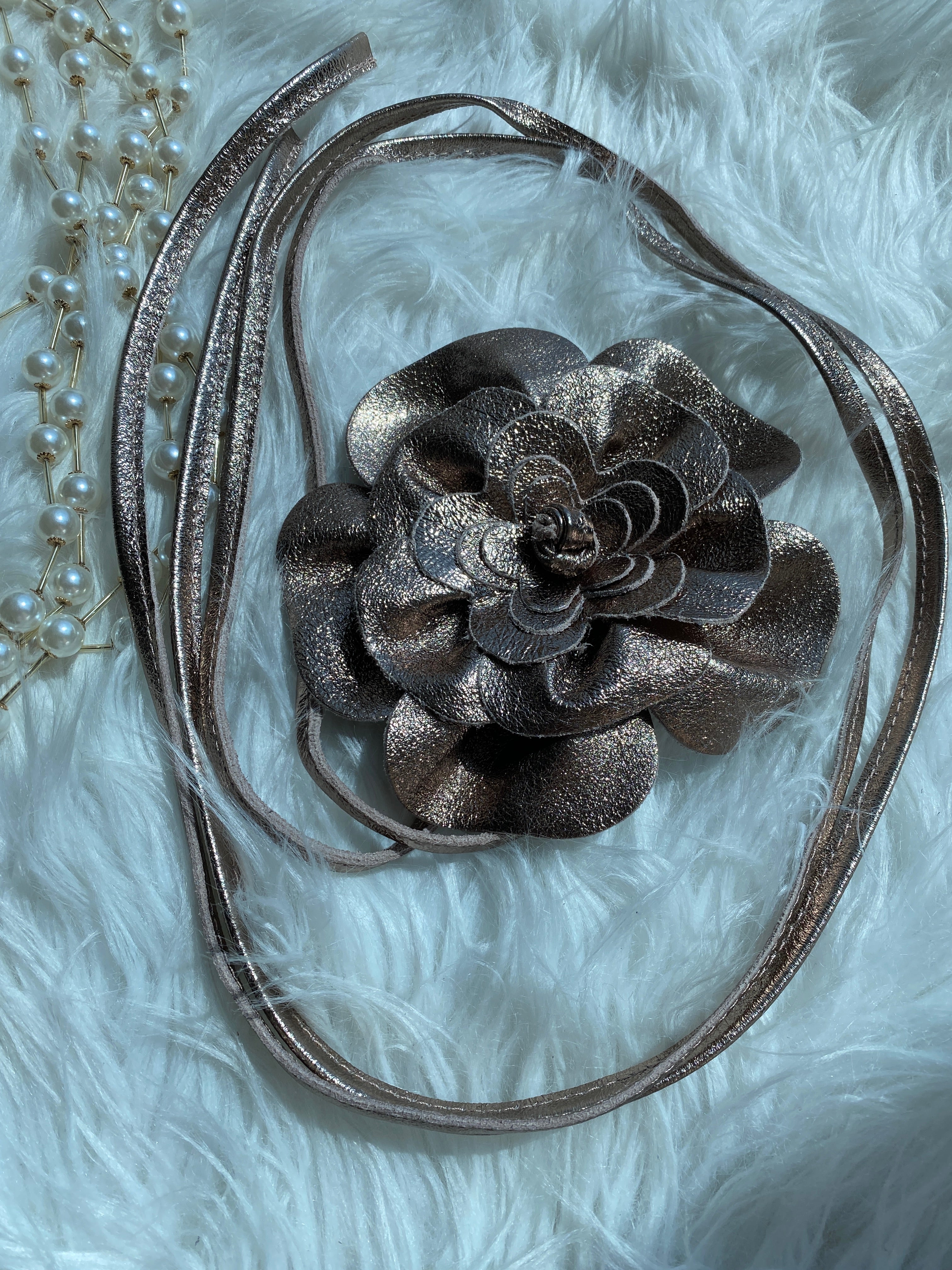 Bindegürtel aus Leder, Grün, Silber, Schwarz, Bronze