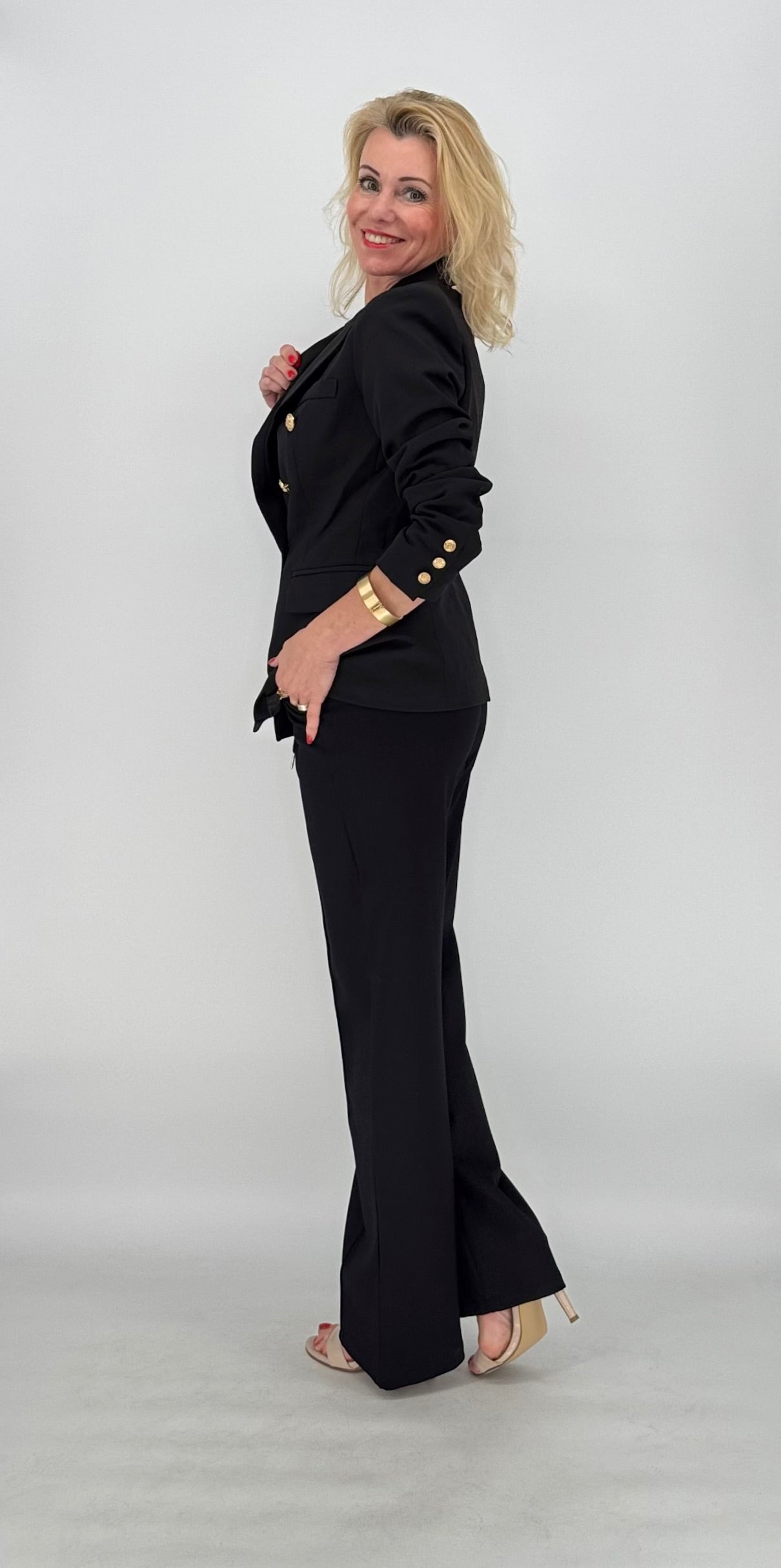 Blazer schwarz mit goldenen Knöpfen