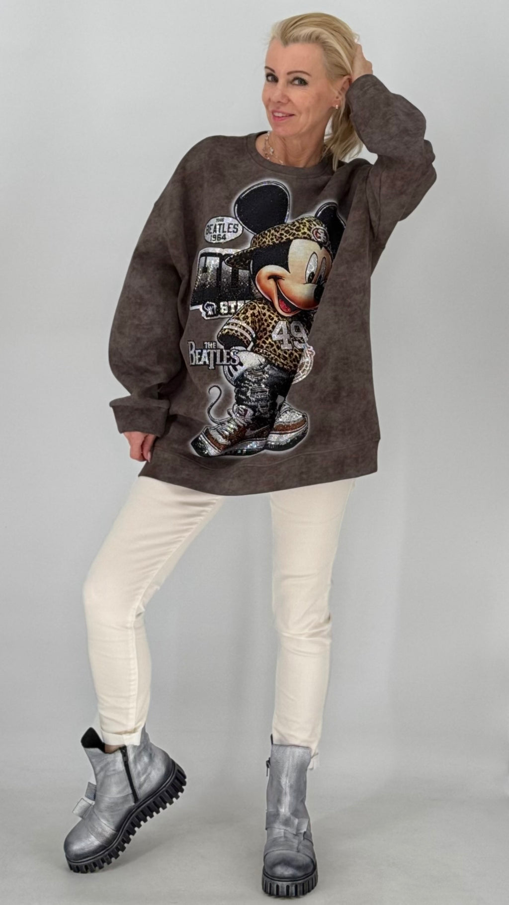 Oversize Sweatshirt „Maus 49“ – lässiger Statement-Look