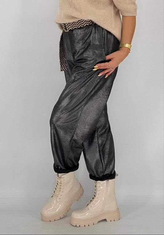 Stylische Hose mit Schimmer-Effekt und Gürtel, schwarz
