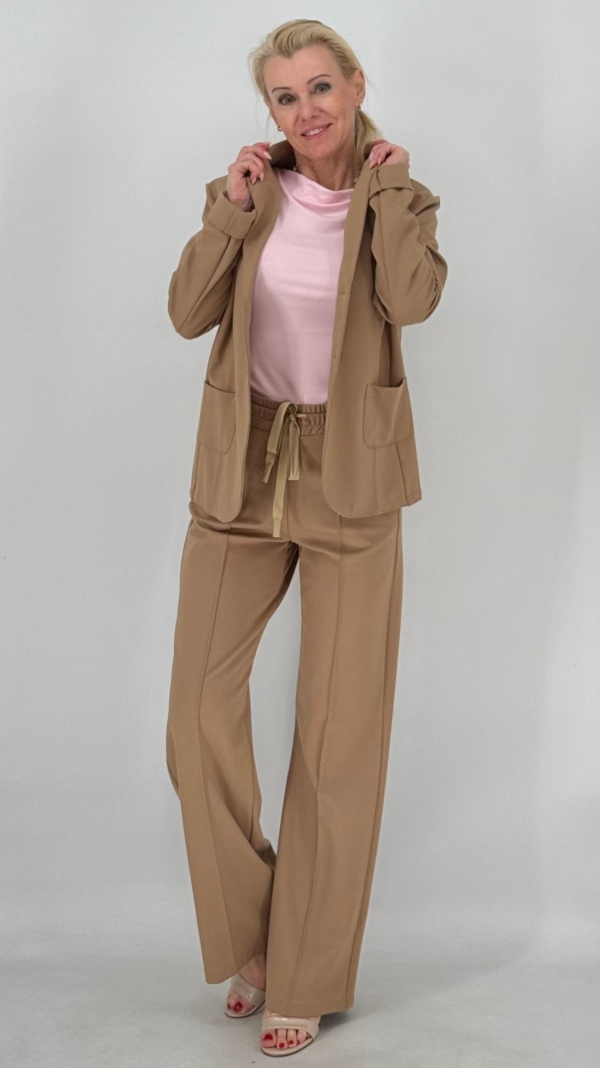 ESViViD Hose mit genähter Bügelfalte, camel