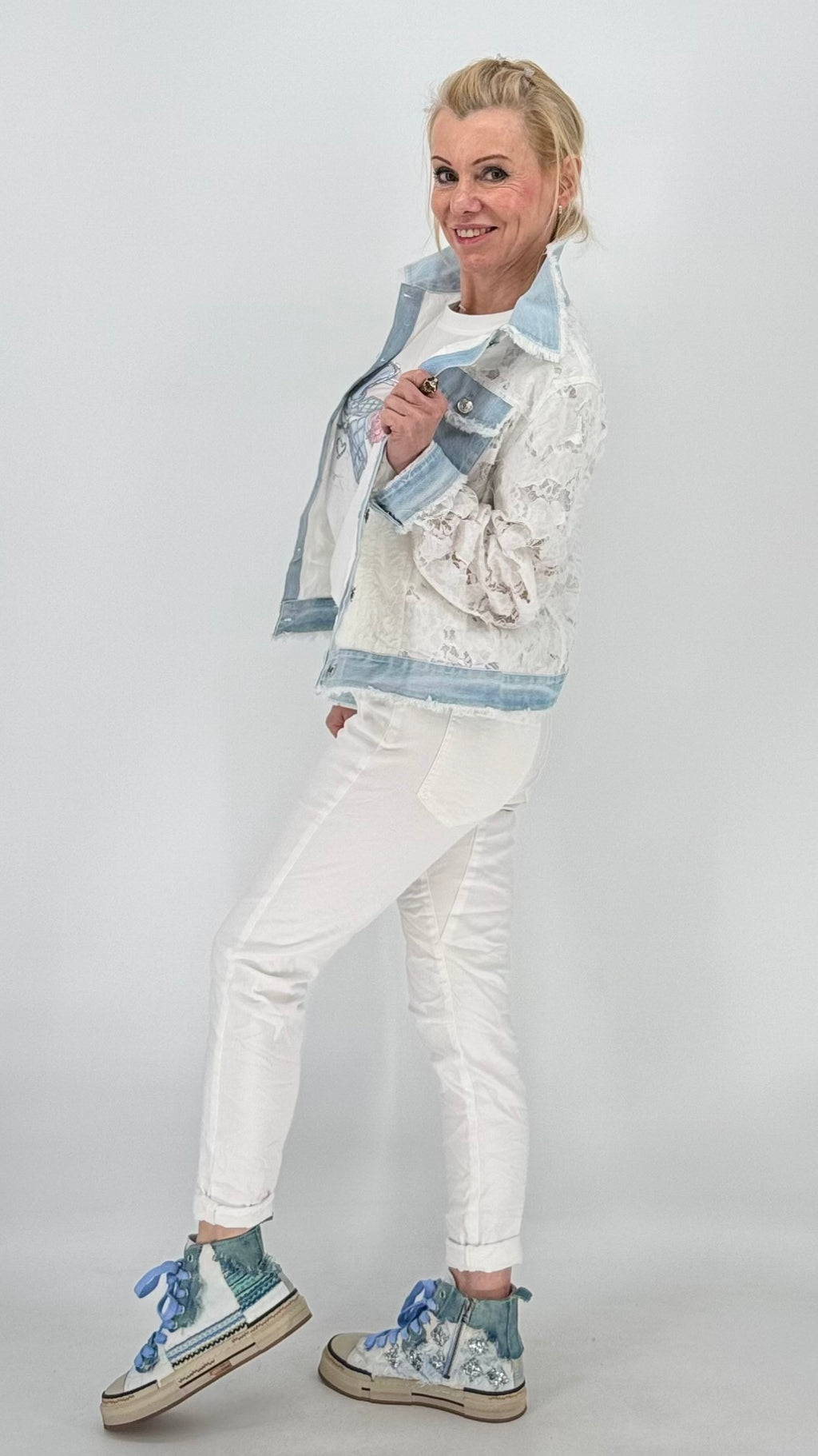 Jacke aus Spitze und Denim - By Elena FashionBy Elena Fashion