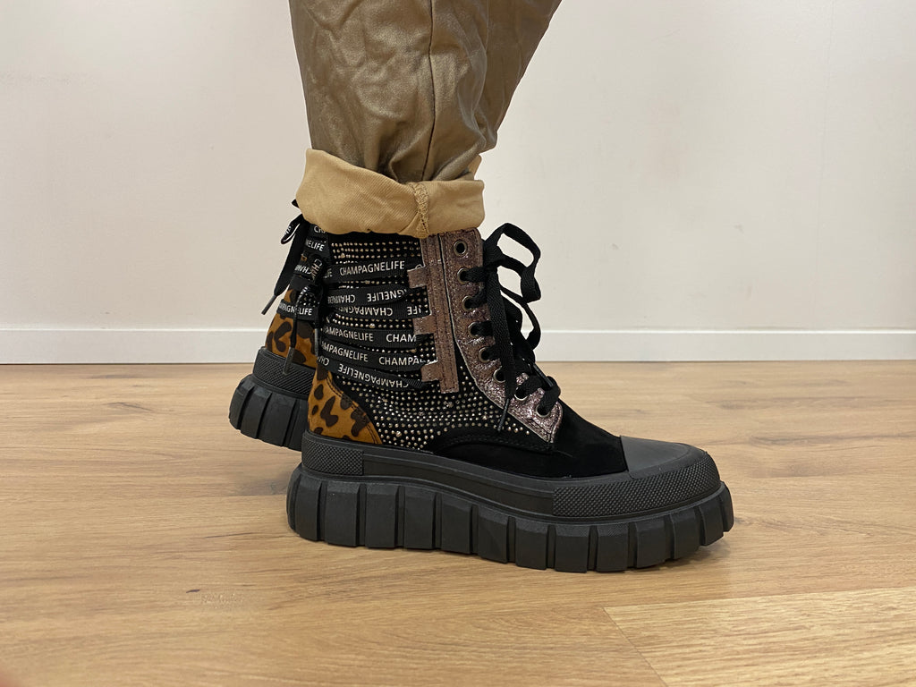 Boots schwarz/leo mit Strass 8-69