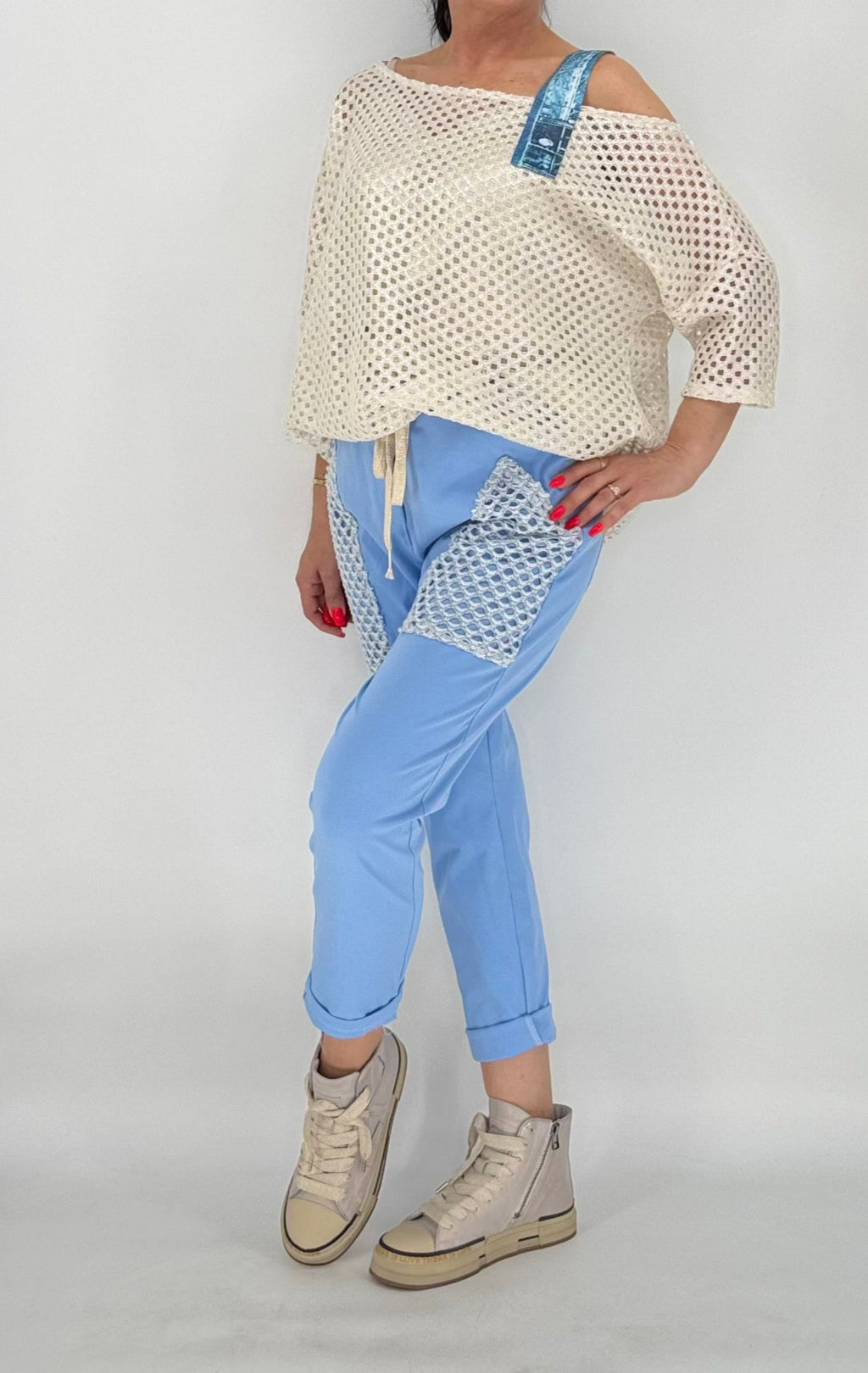 Hose mit Netzdetails, blau