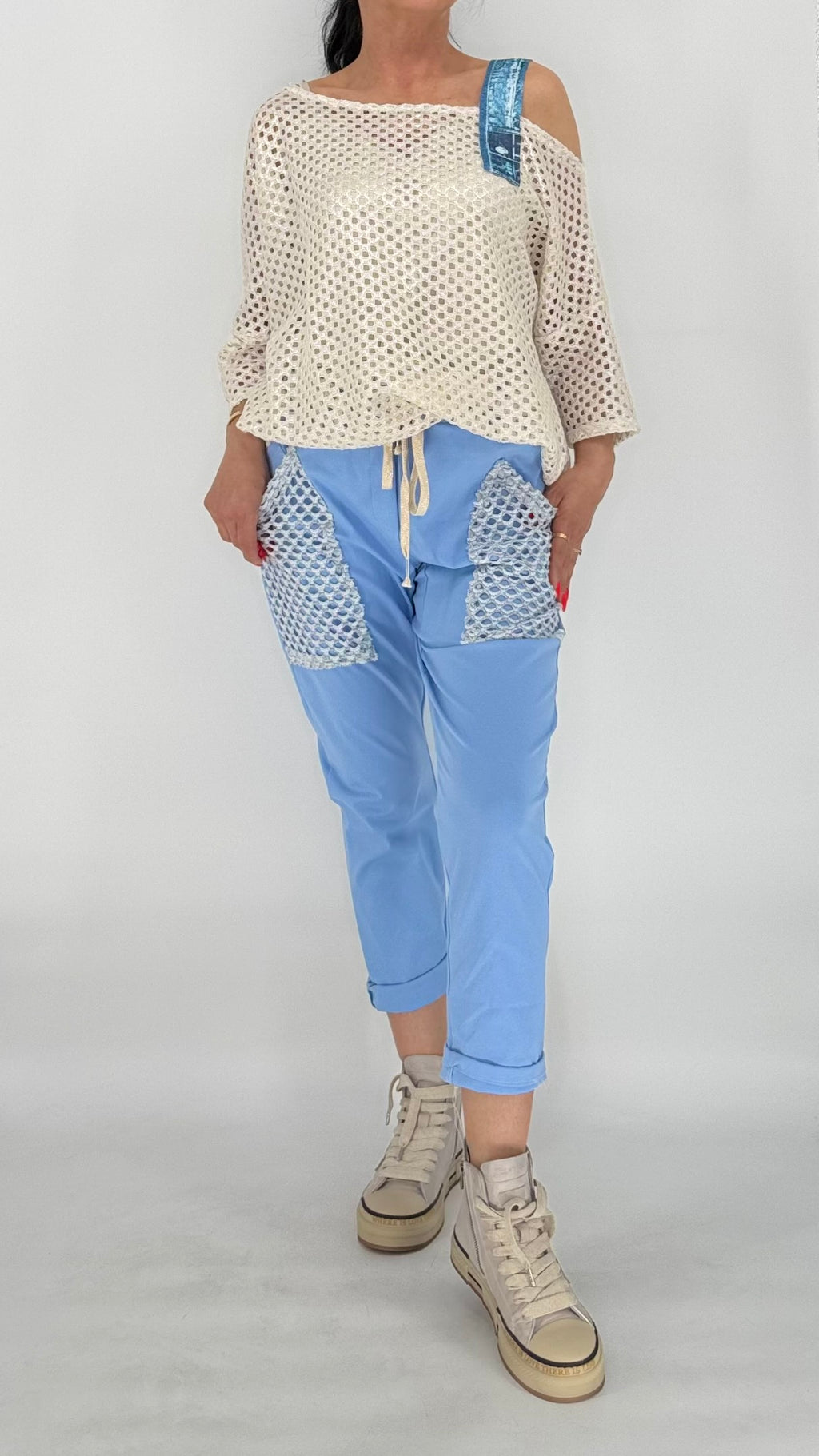 Hose mit Netzdetails, blau