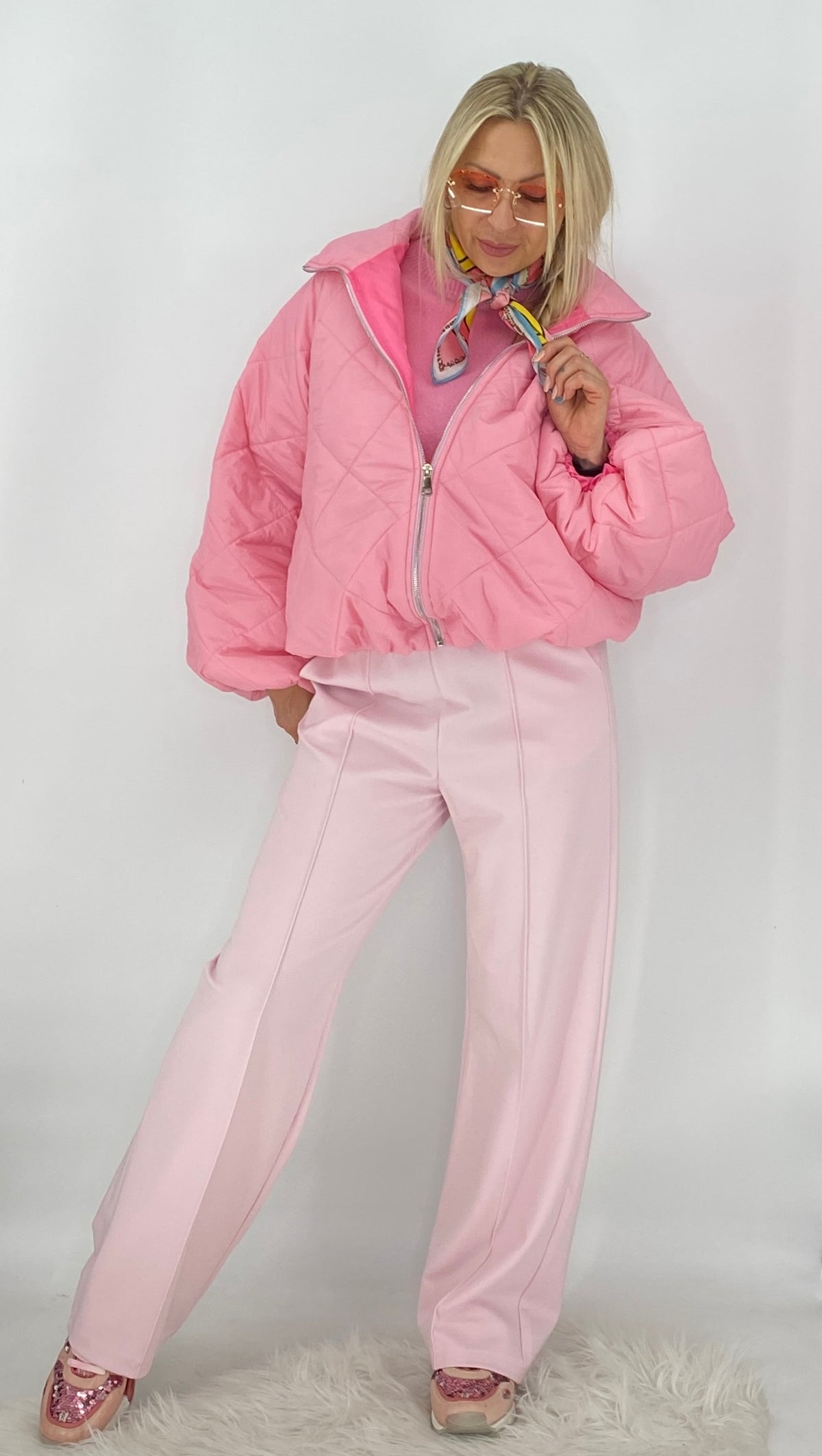 Oversize Steppjacke mit Stehkragen, rosa, marineblau