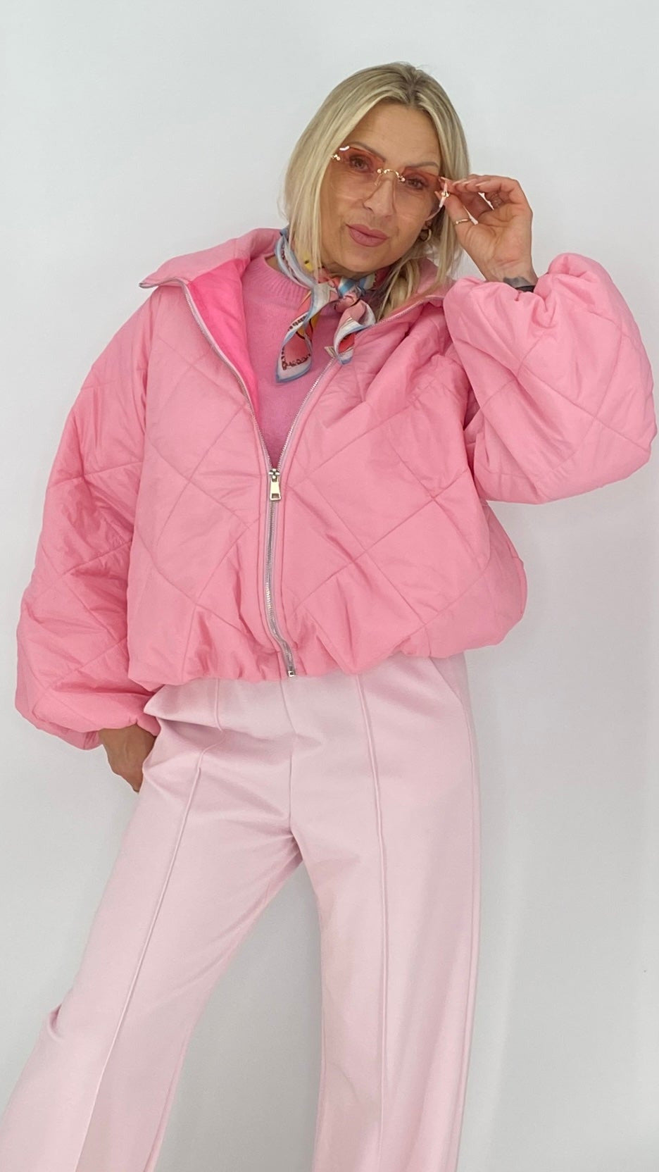 Oversize Steppjacke mit Stehkragen, rosa, marineblau