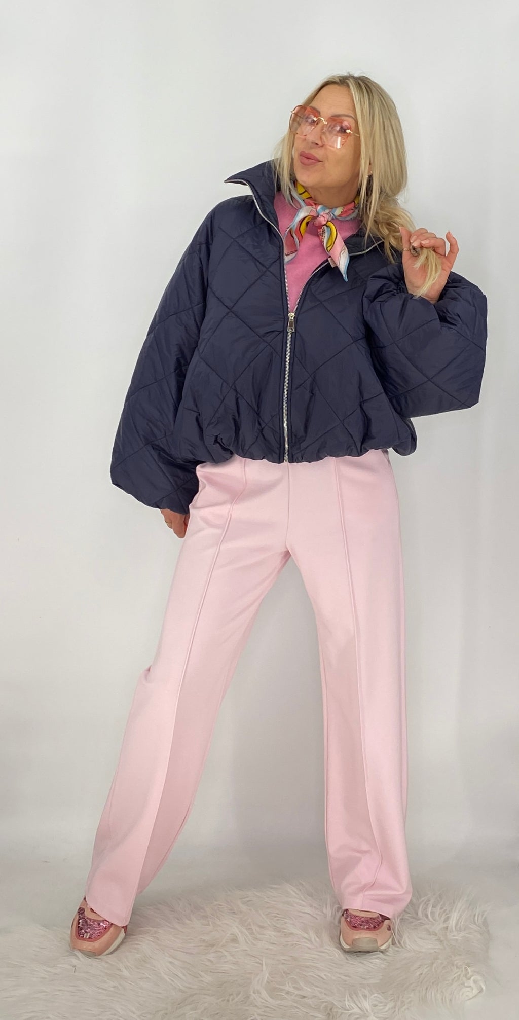 ESViViD Hose mit genähter Bügelfalte in rosa