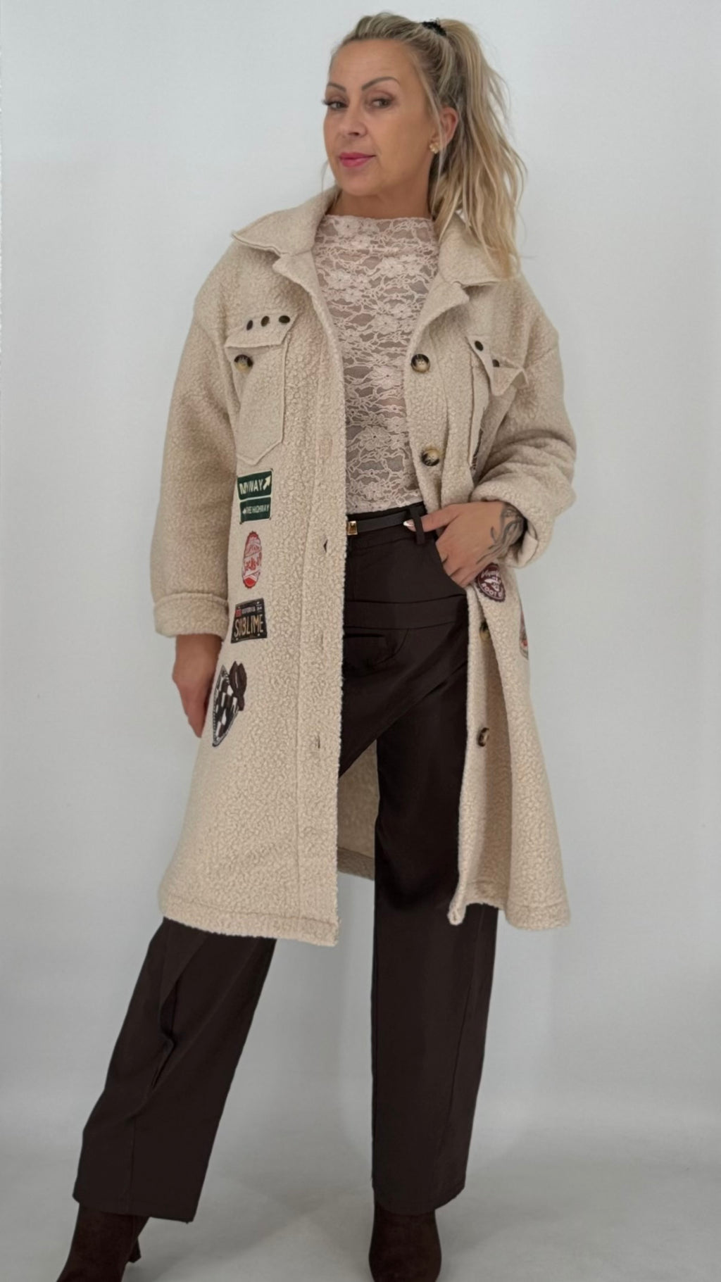 Kuschelige Statement-Jacke mit Patches
