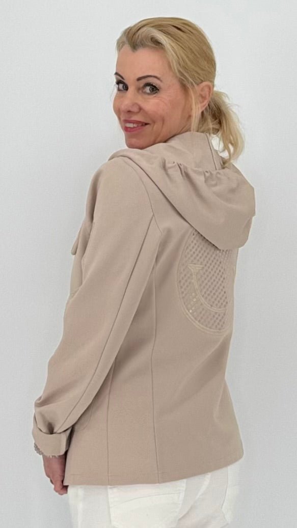 Blazer " Smily" mit Kapuze in Weiß, Schwarz, Beige - By Elena FashionBy Elena Fashion