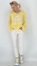 Cozy Hoodie "No Risk", gelb