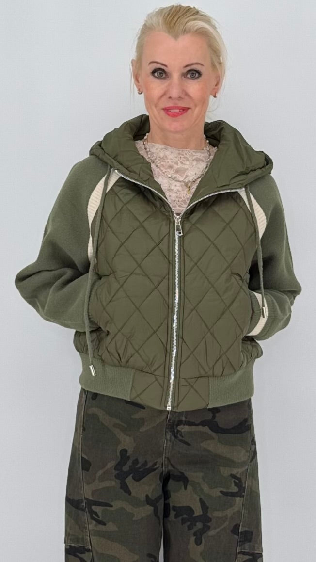 Kapuzenjacke im Material-Mix in Grün