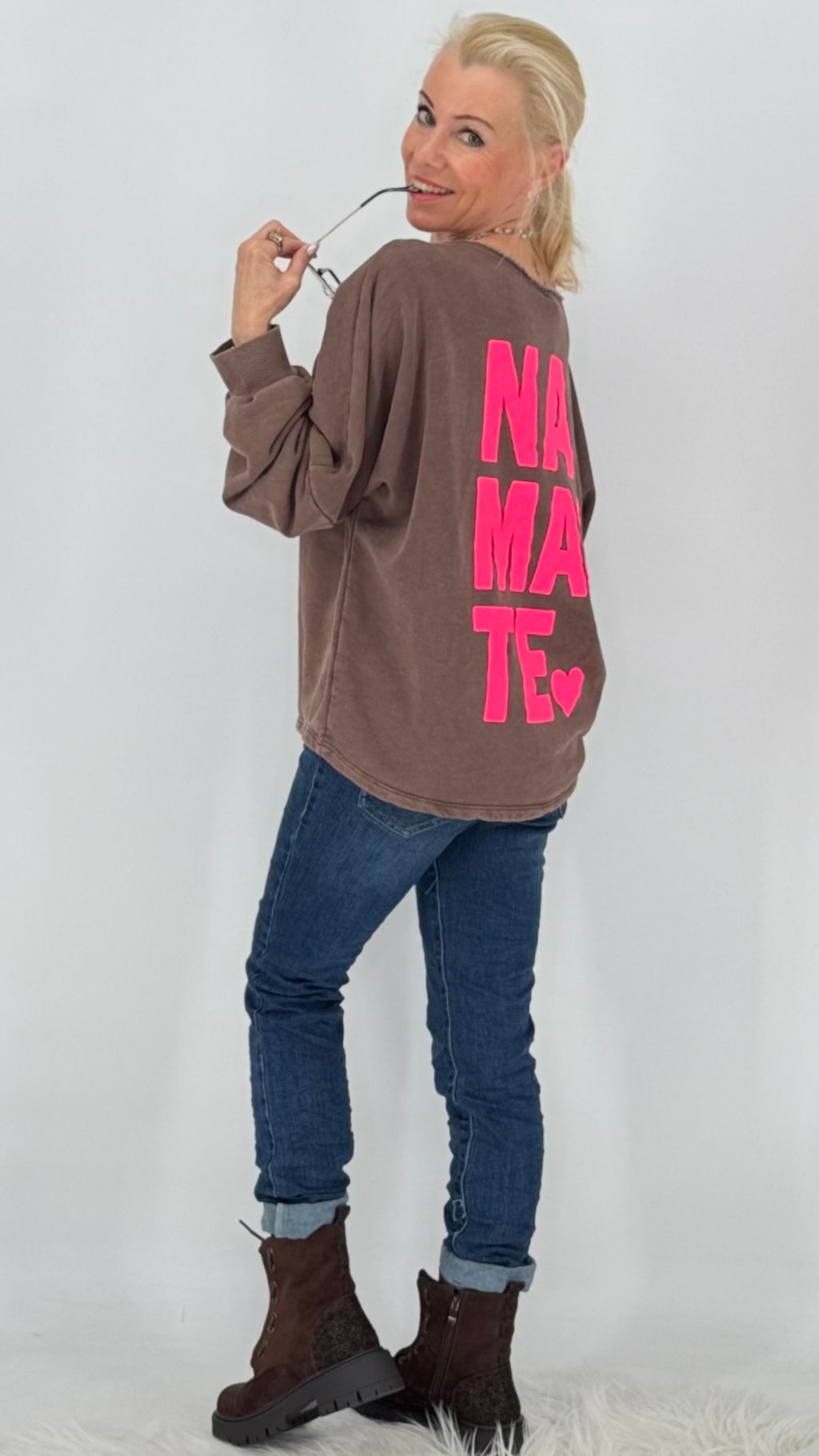 Sweatshirt "NAMASTE", weiß, braun