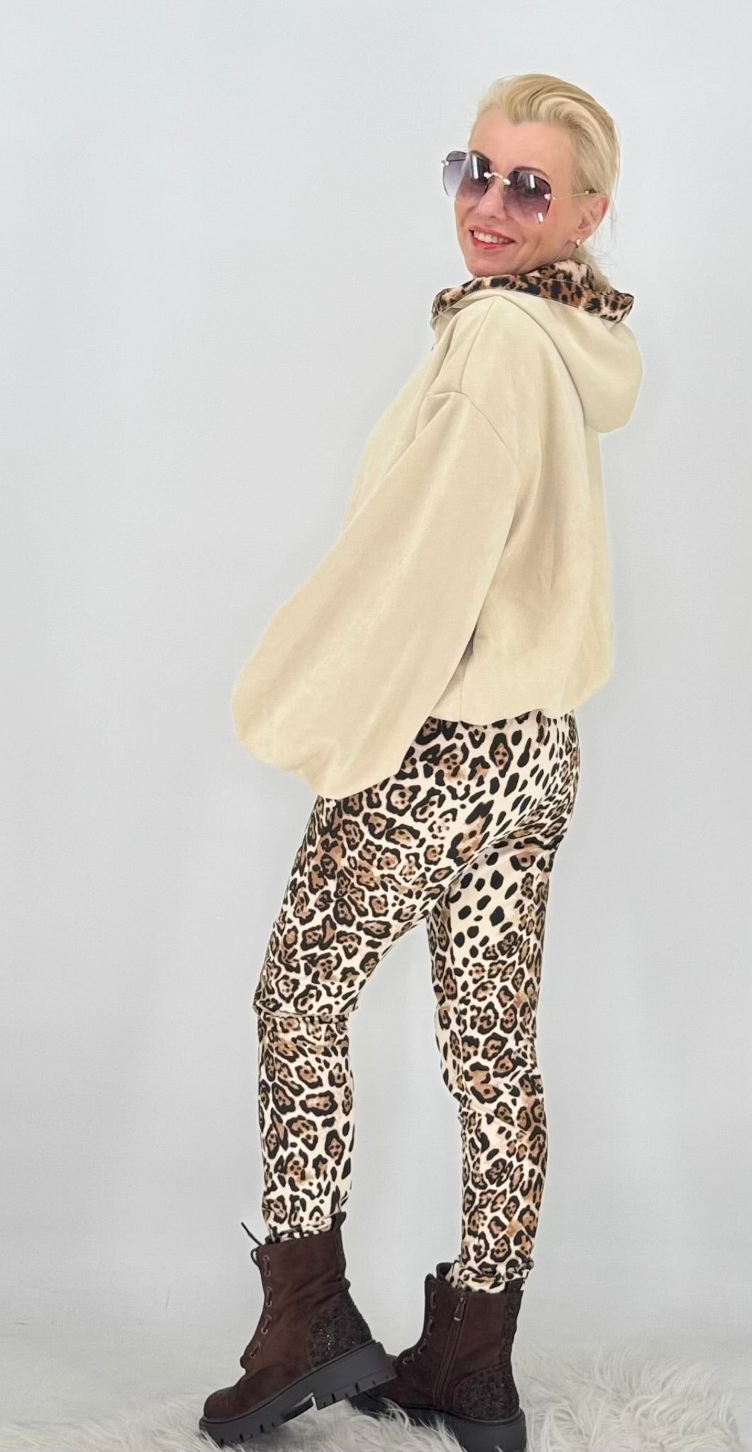 Wende-Kurzjacke mit Leo-Print