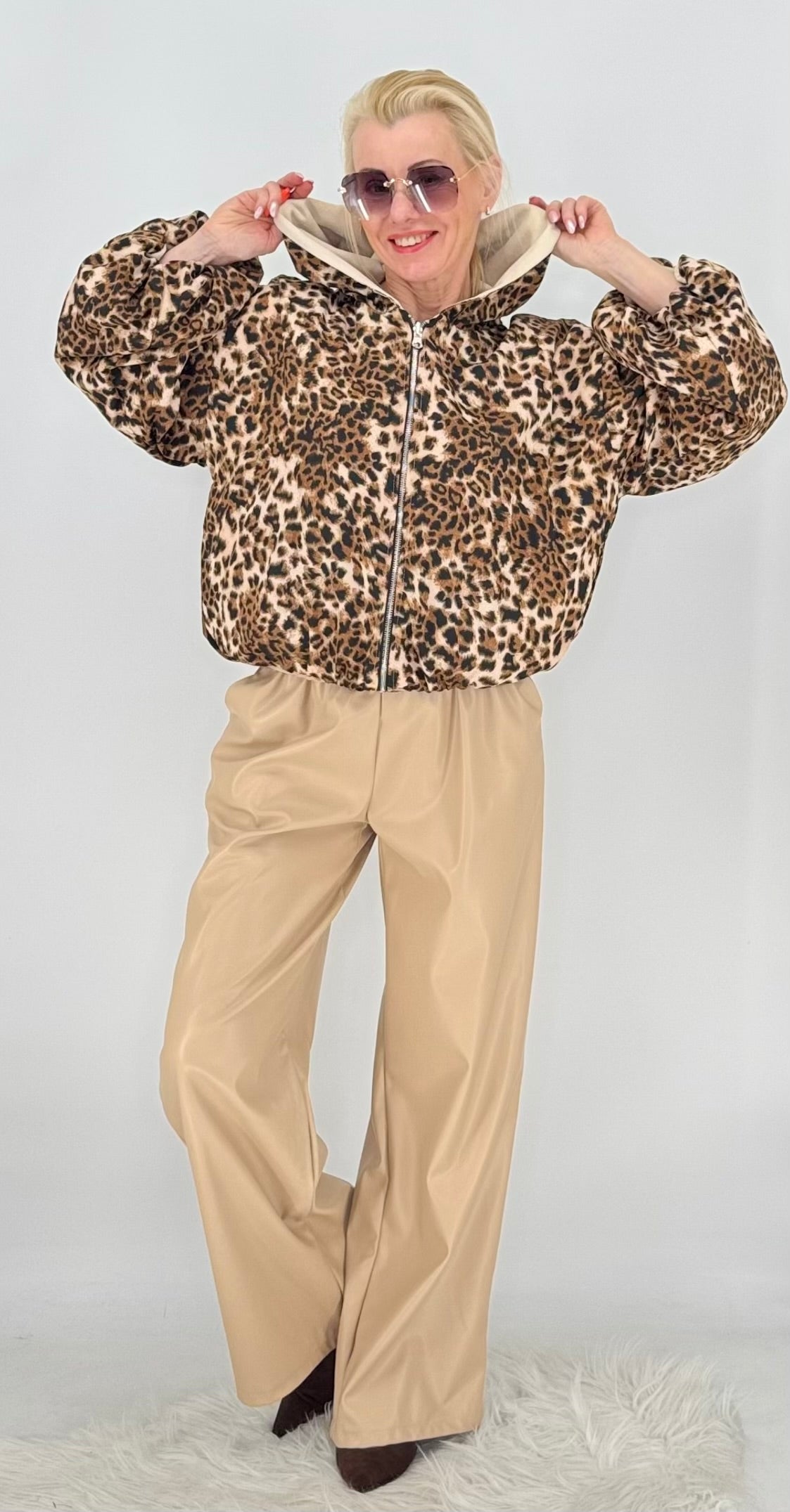 Wende-Kurzjacke mit Leo-Print
