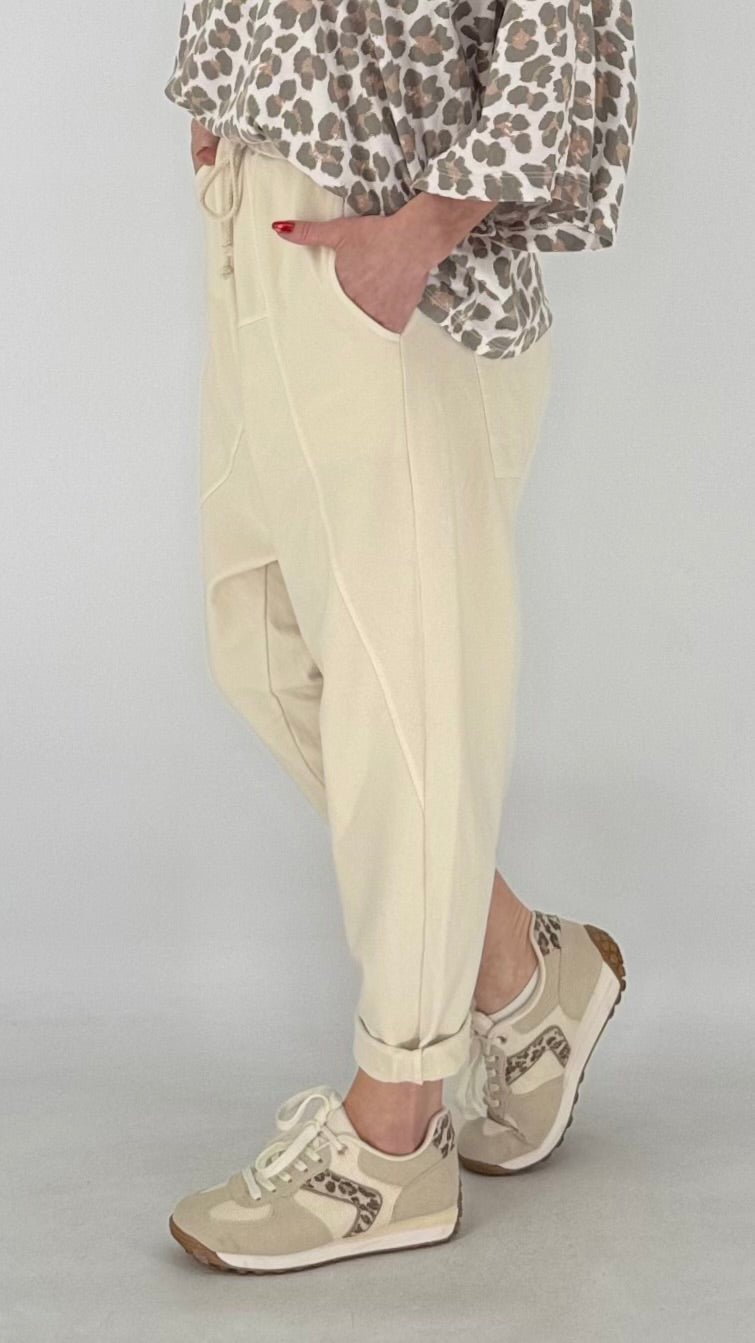 Lässige Baggy Hose in Gelb und Creme - By Elena FashionBy Elena Fashion