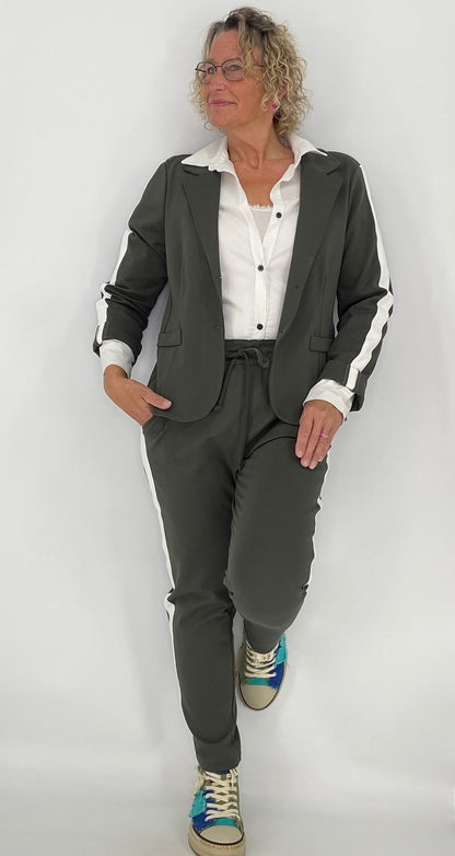 Blazer mit seitlichen Streifen, grün