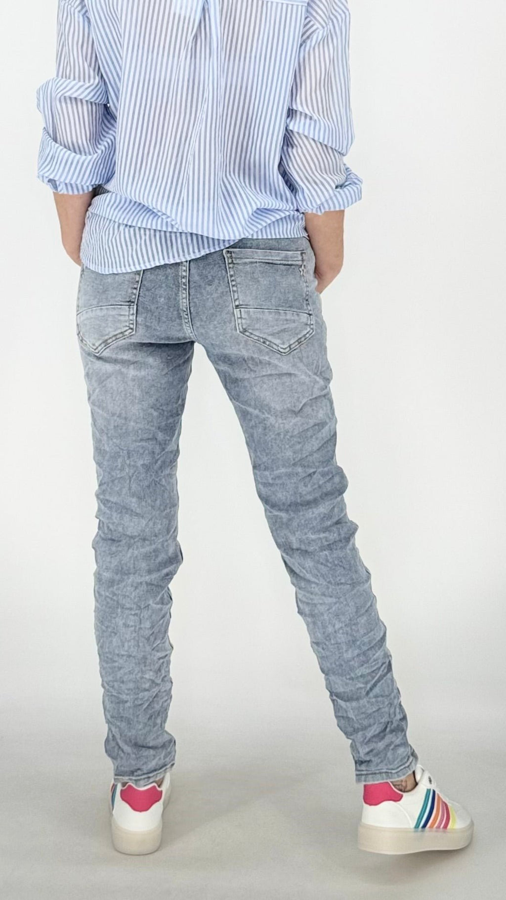 Jeans in Blau mit Reißverschluss - By Elena FashionBy Elena Fashion