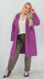Langer Flausch-Strickmantel in Bouclé-Optik mit Reverskragen – 6 Farben