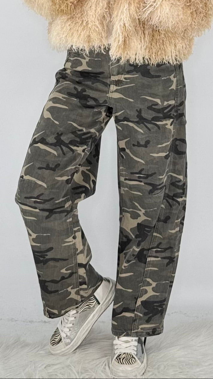 Camouflage-Hose im lässigen Straight-Leg-Schnitt