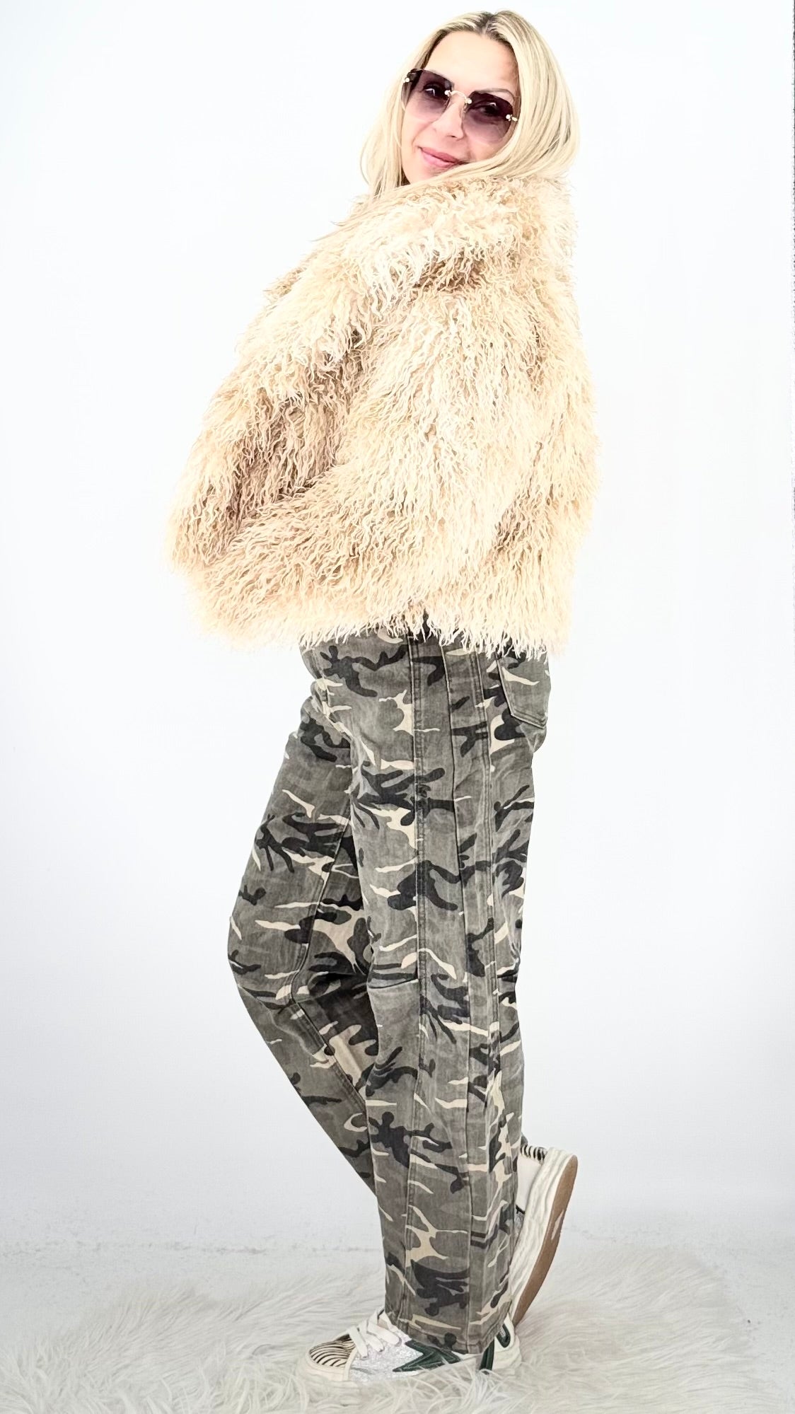 Camouflage-Hose im lässigen Straight-Leg-Schnitt