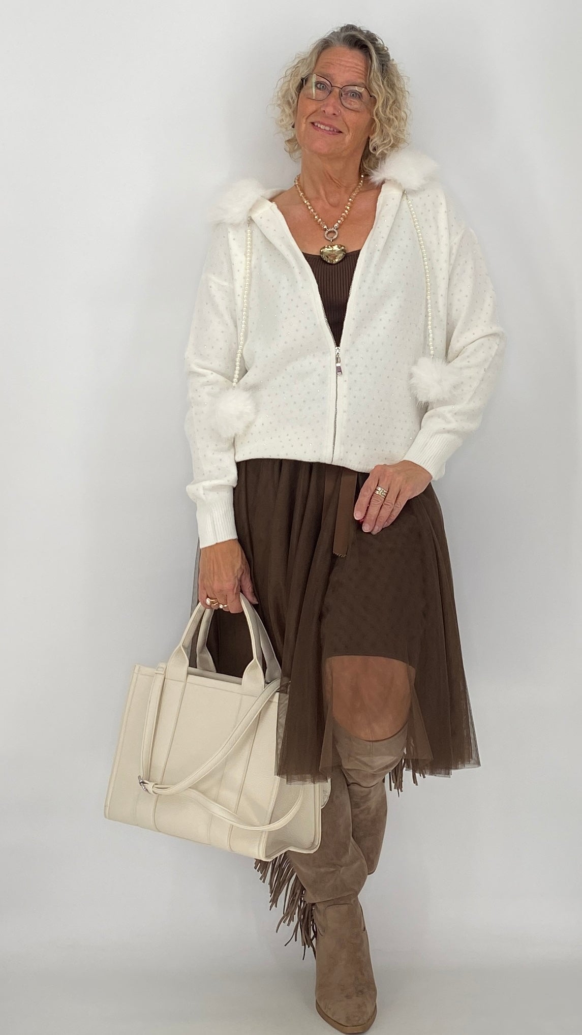 Kuschelige Strickjacke mit Fell-Details, weiss