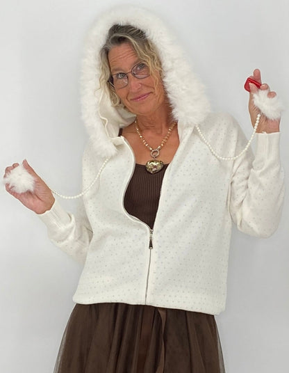 Kuschelige Strickjacke mit Fell-Details, weiss