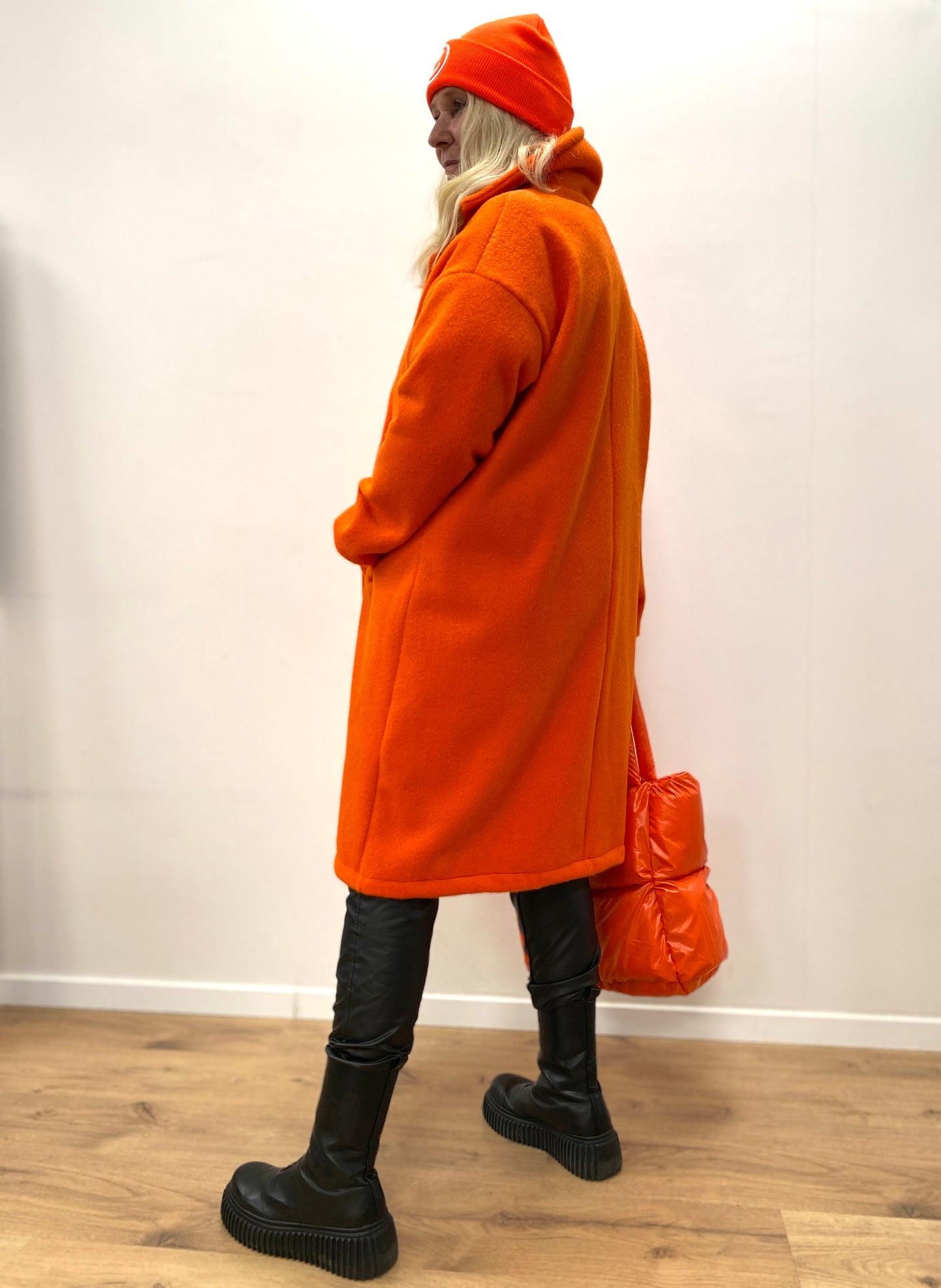 Mantel orange