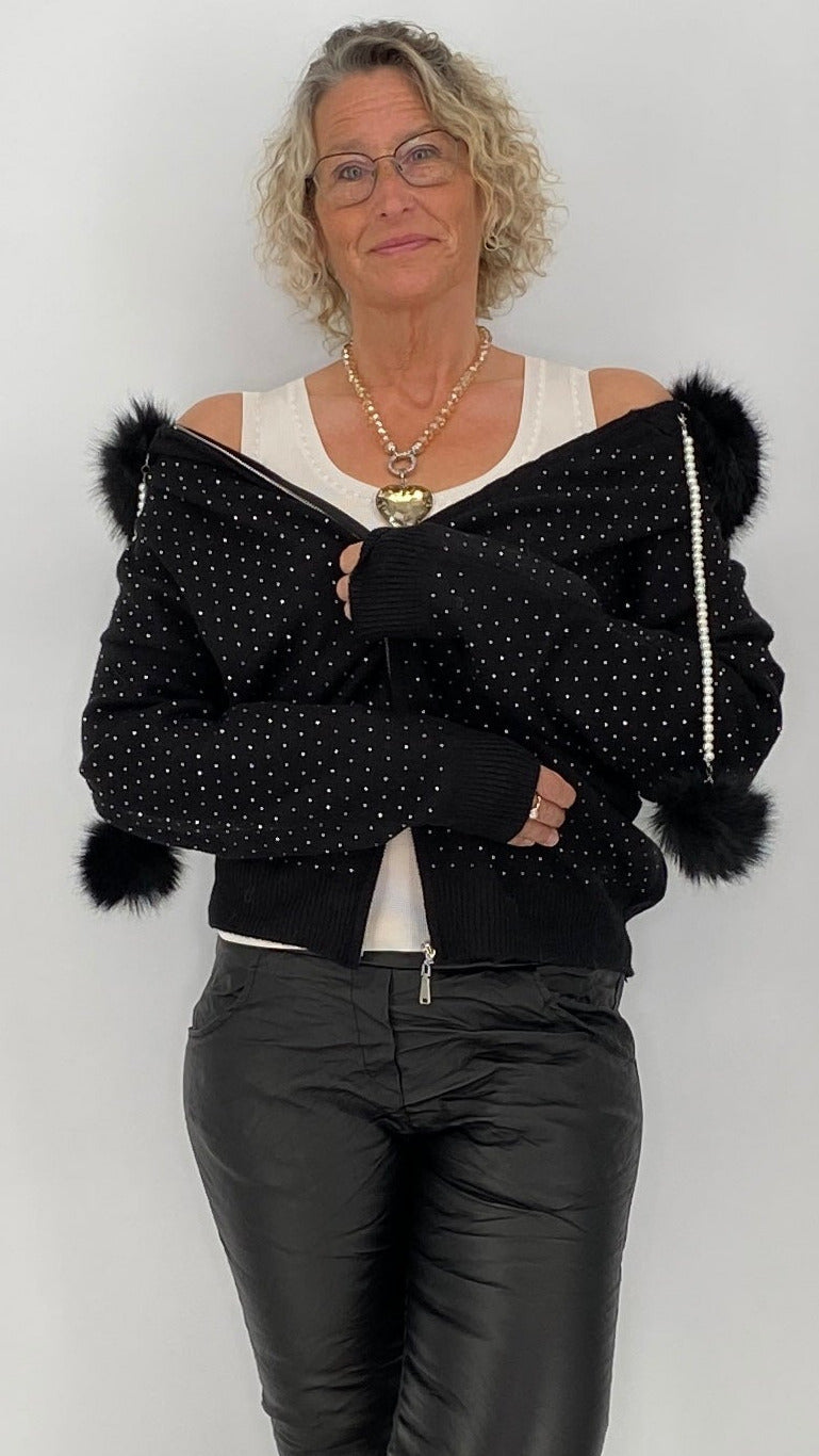 Kuschelige Strickjacke mit Fell-Details, schwarz