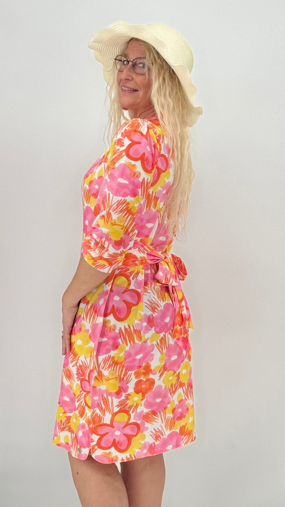 Kleid mit sommerlichen Schnitt in Rose und in Blau