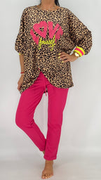 Leo Sweatshirt, "LOVE", beige, rosa, beige, blau