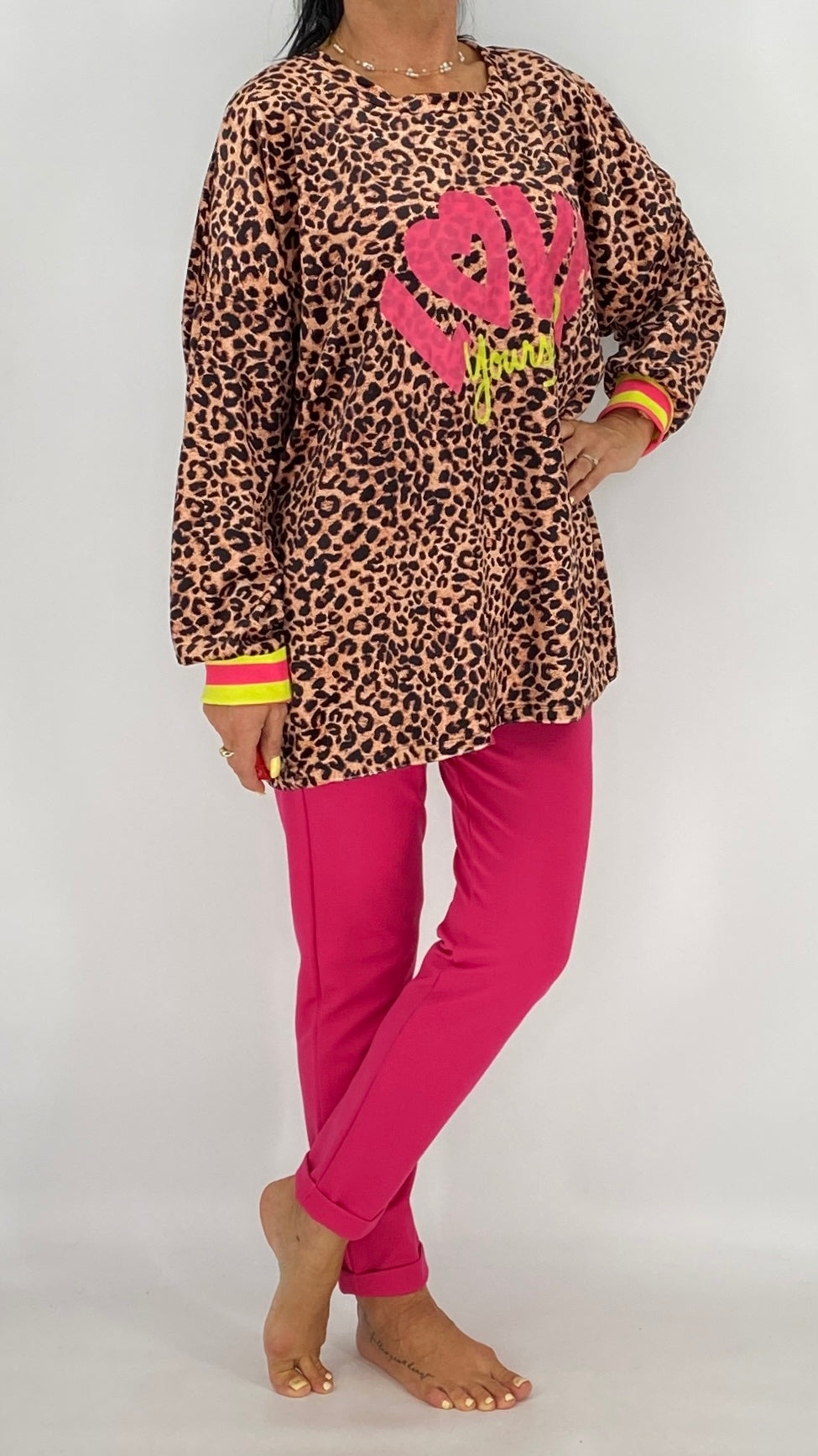 Leo Sweatshirt, "LOVE", beige, rosa, beige, blau