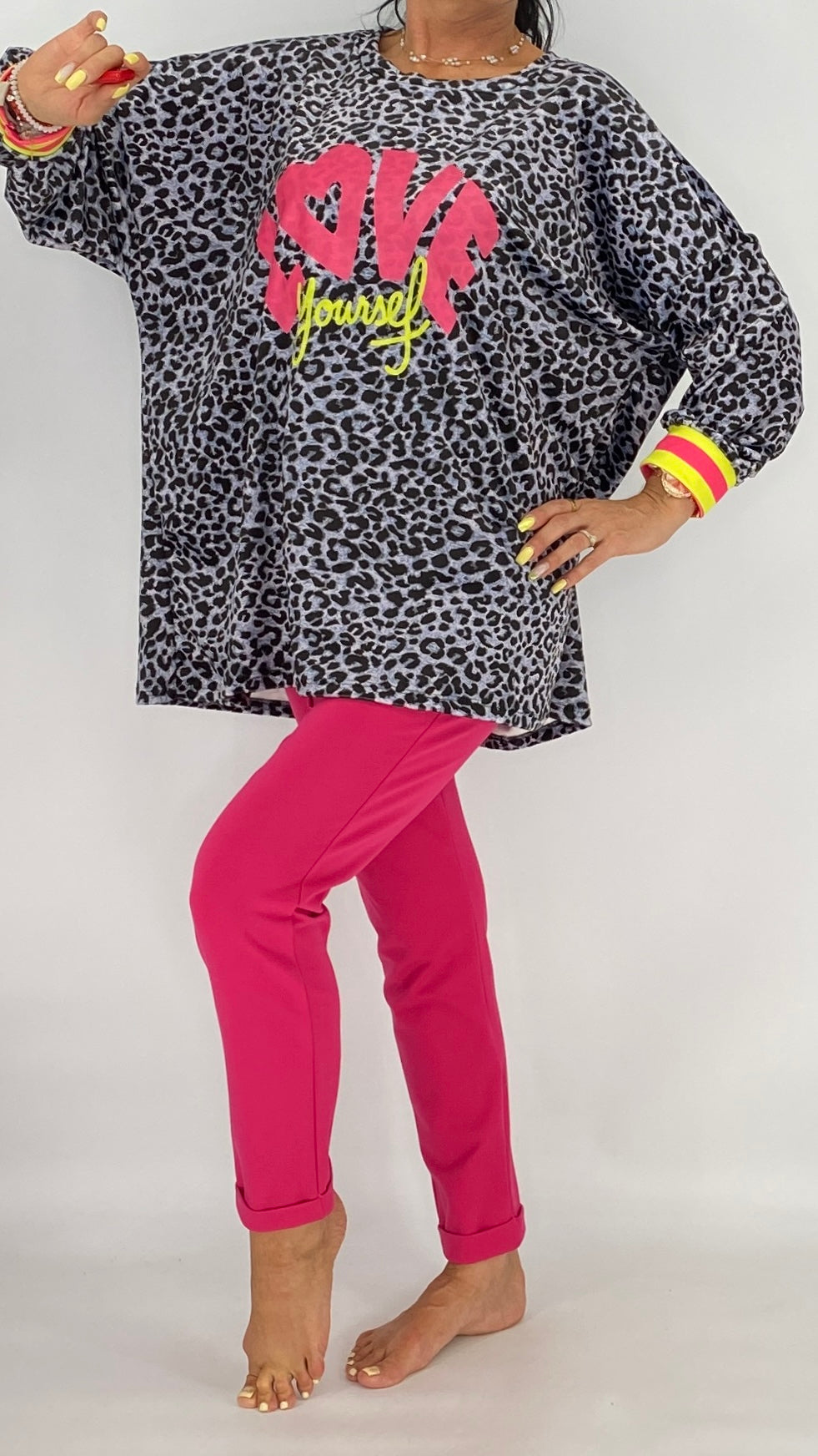 Leo Sweatshirt, "LOVE", beige, rosa, beige, blau