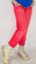 Stylische Jogpants in Rot