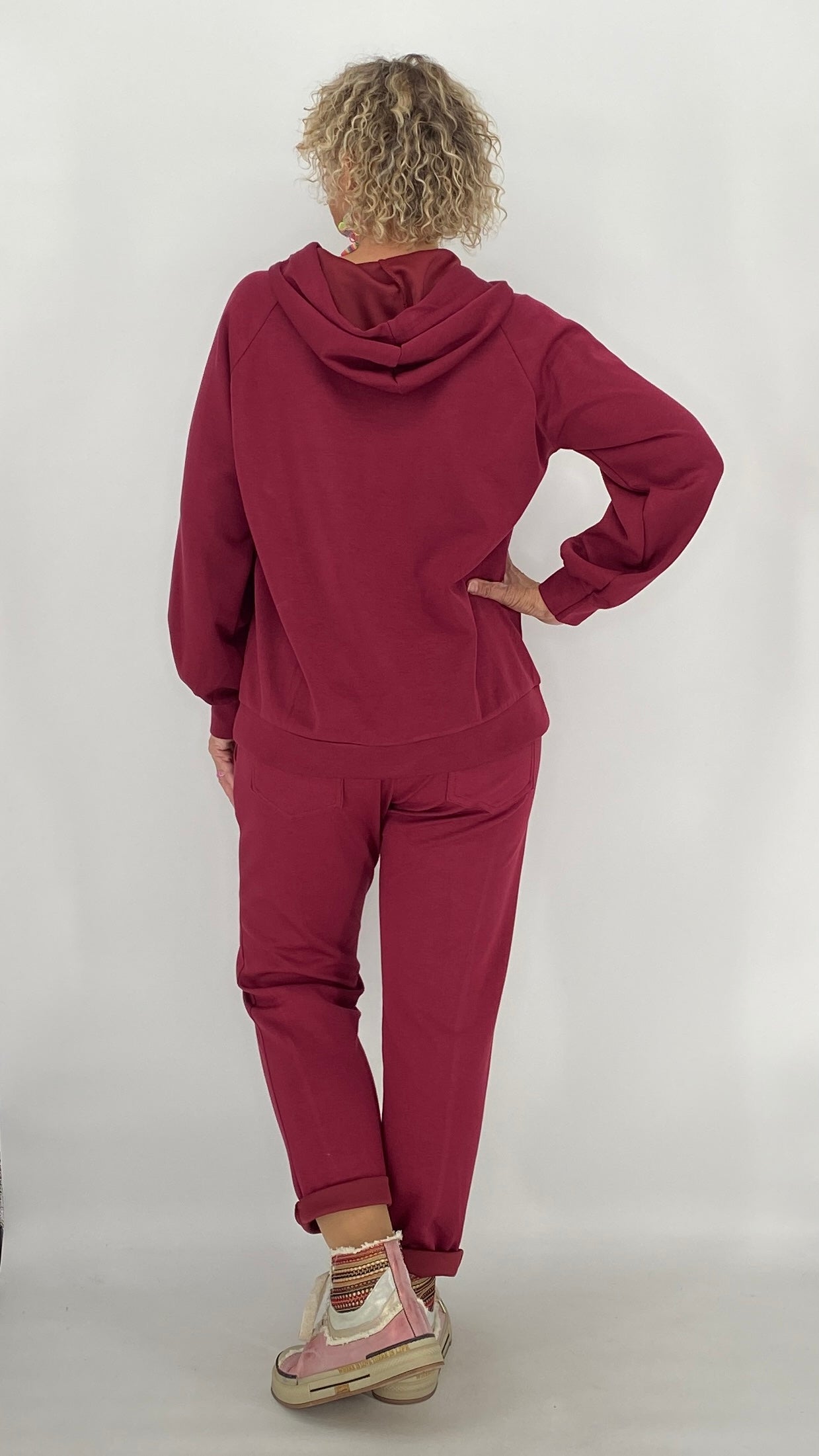 Sweatshirt mit Kapuze, bordo, schwarz, beige