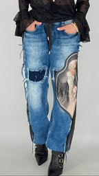 Ausgefallene Statement-Jeans im Patchwork-Look mit Print & Destroyed-Details