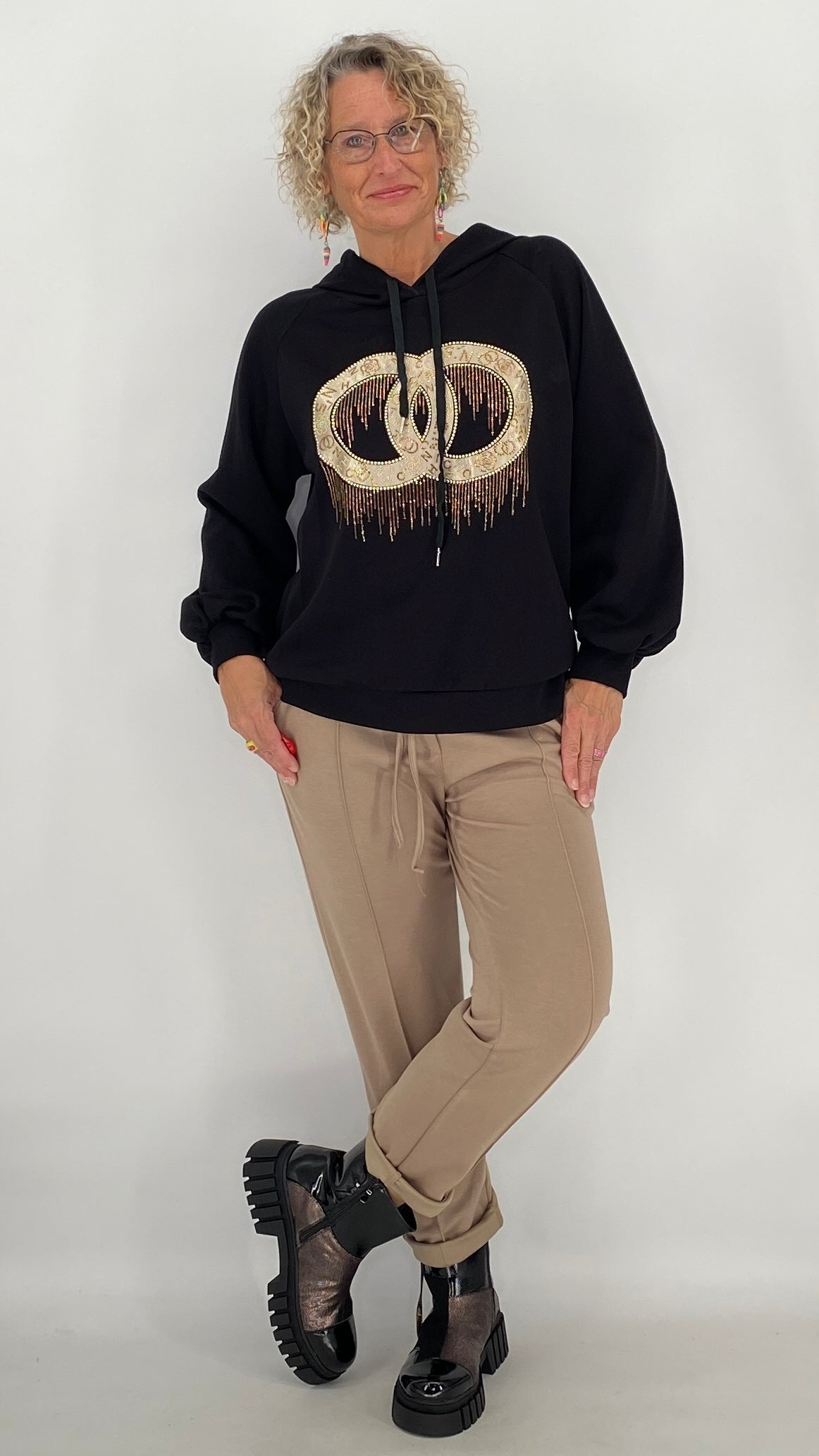 Sweatshirt mit Kapuze, bordo, schwarz, beige