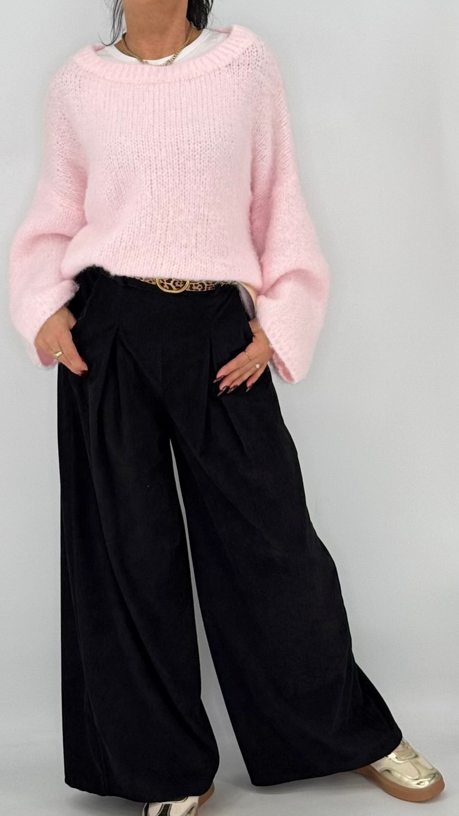 Marlene Cordhose in schwarz, beige, olive