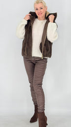 Flauschige Faux-Fur Weste mit Kapuze & Reißverschluss – Beige, Braun, Schwarz