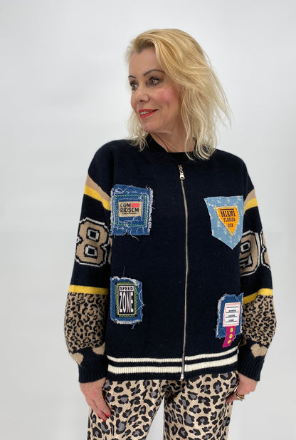 Strickjacke "1986" schwarz