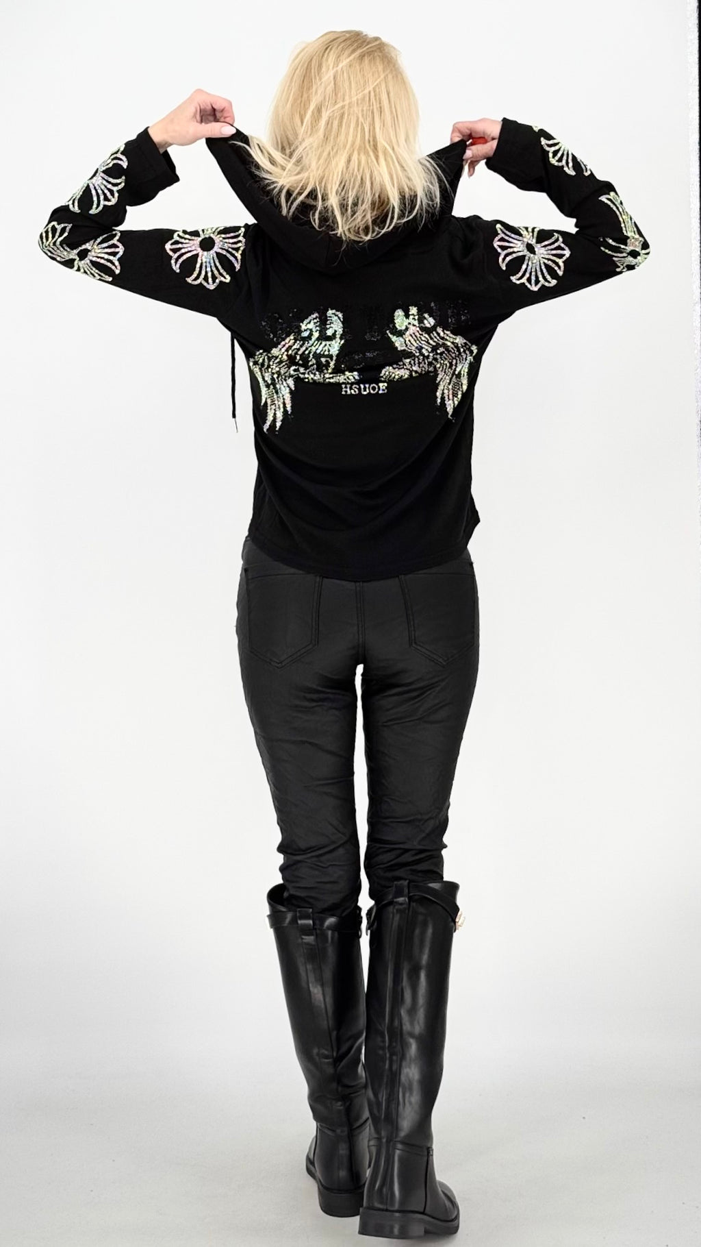 Shirt mit Kapuze "OLLI TCUH", schwarz, weiß