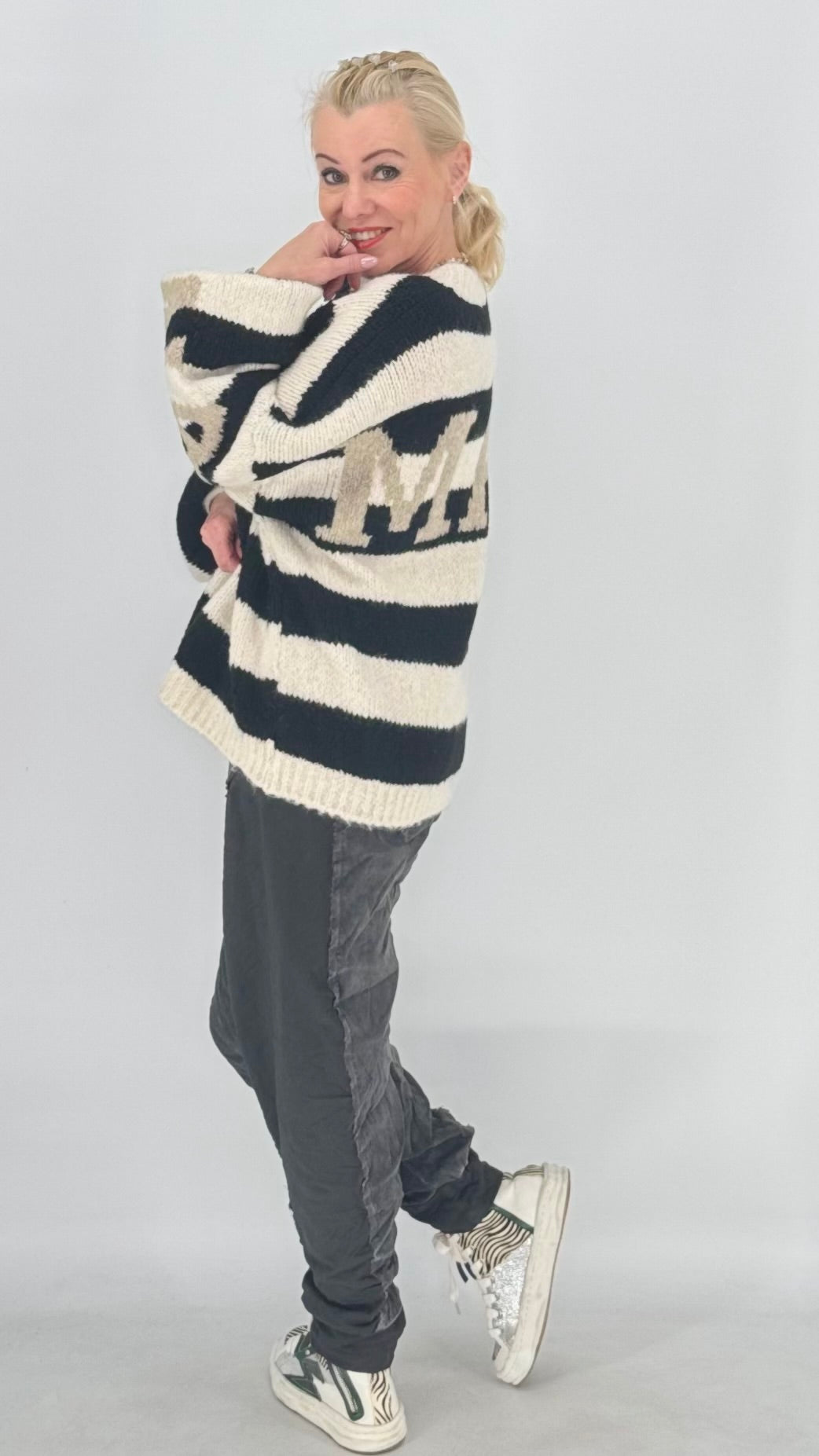 Kuscheliger Strickpullover "Namaste"