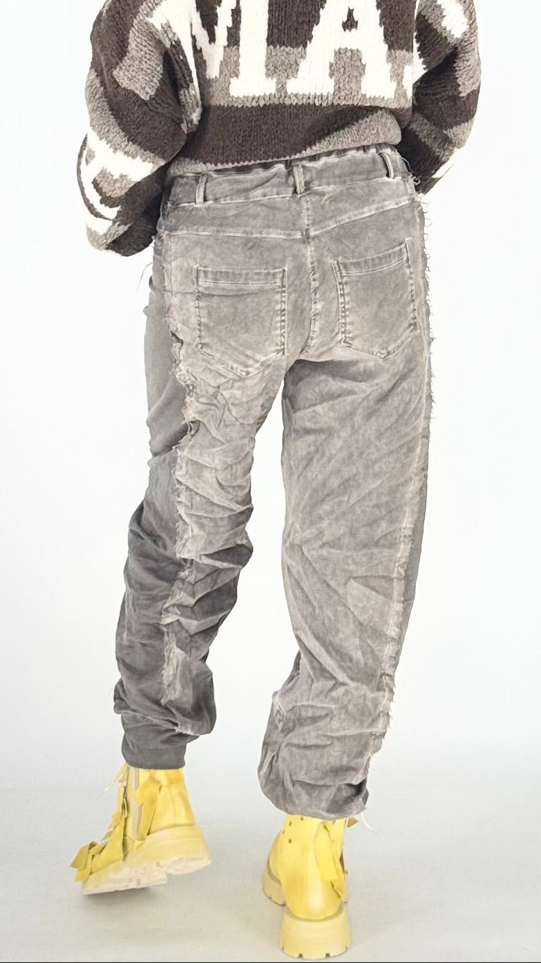 Lässige Sweat-Hose im Washed-Patchwork-Look – Taup/Braun