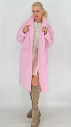 Langer Flausch-Strickmantel in Bouclé-Optik mit Reverskragen in Rosa