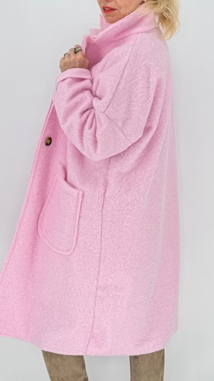 Langer Flausch-Strickmantel in Bouclé-Optik mit Reverskragen in Rosa
