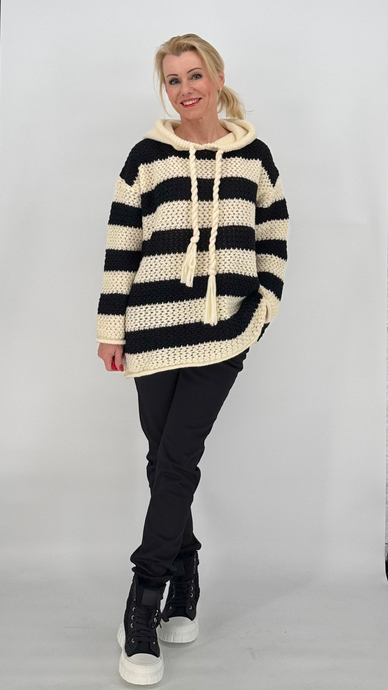 Strickhoodie Bicolor schwarz-creme