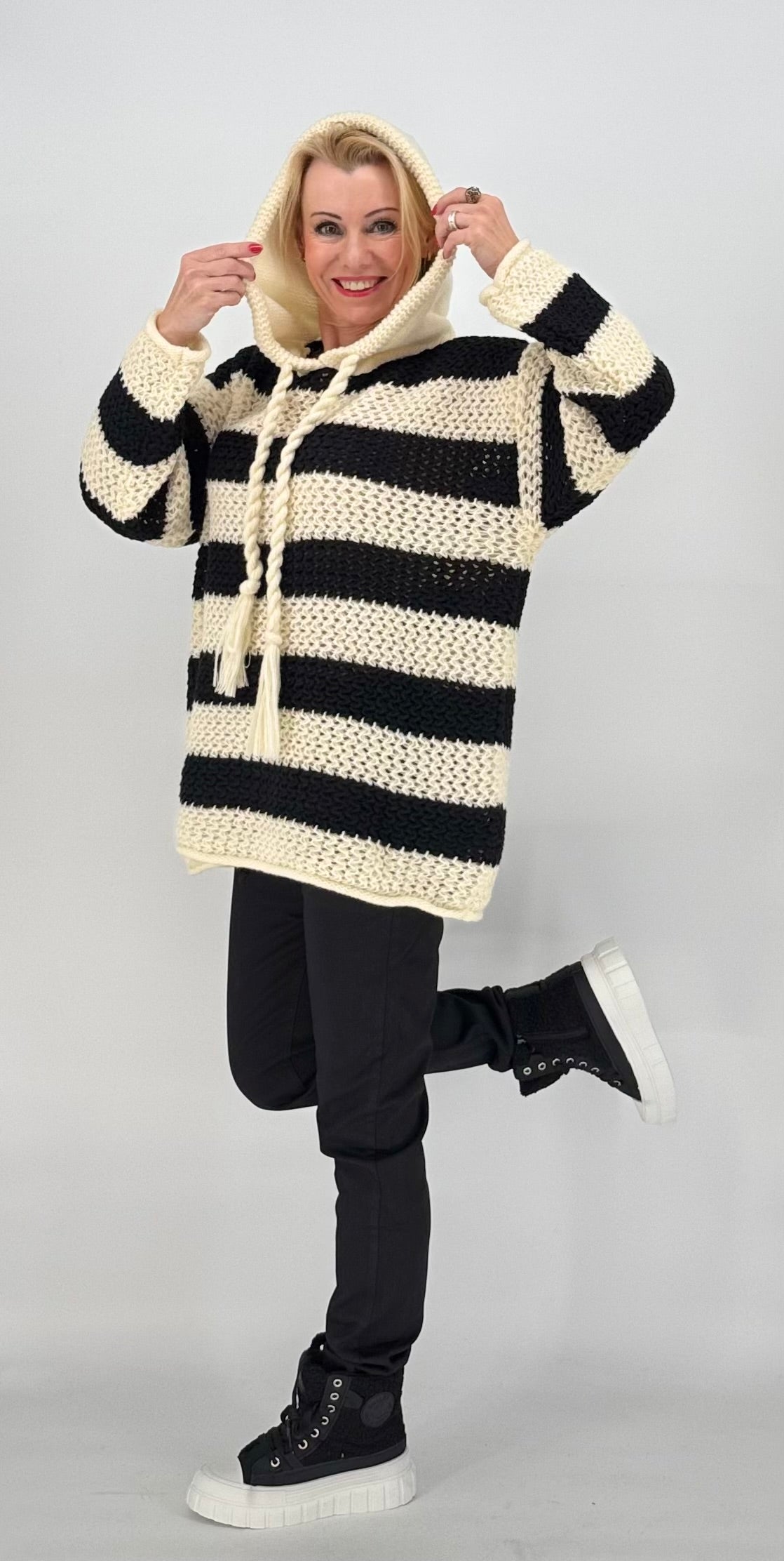 Strickhoodie Bicolor schwarz-creme